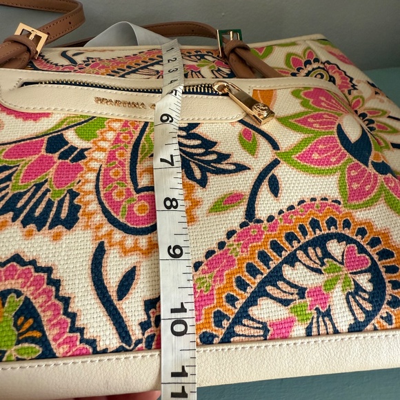 Spartina 449 High Ebb Avery Tote - Picture 7 of 9